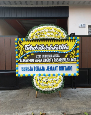 Papan Bunga Duka di Lampung Timur