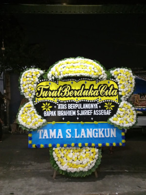 Papan Bunga Duka di Lampung Timur